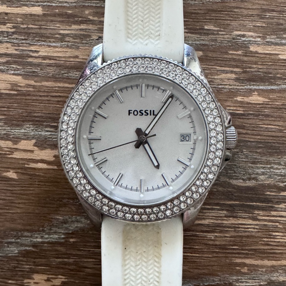 Fossil Rhinestone Embellished Women’s Watch